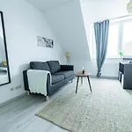 Appartamento Fullhouse - - L10 *