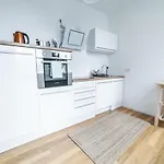 Fullhouse - - L10 Appartamento *