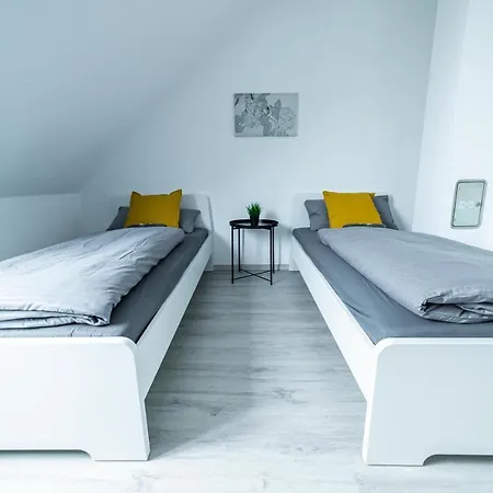 Fullhouse - - L10 Apartamento