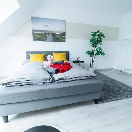 Fullhouse - - L10 Magdeburgo
