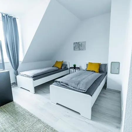 Fullhouse - - L10 Apartamento *