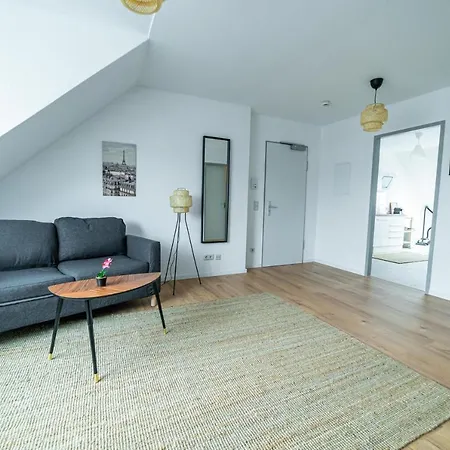 Apartment Fullhouse - - L10 Magdeburg