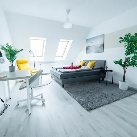 Fullhouse - - L10 Apartamento