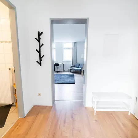 Fullhouse - - L10 * Magdeburgo