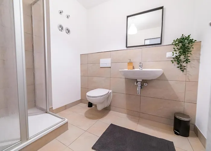 Fullhouse - - L10 Apartman *