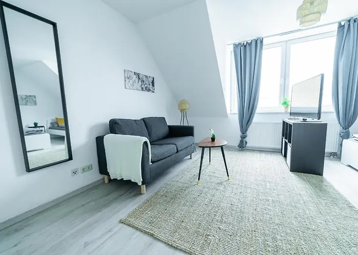 Apartman Fullhouse - - L10 *