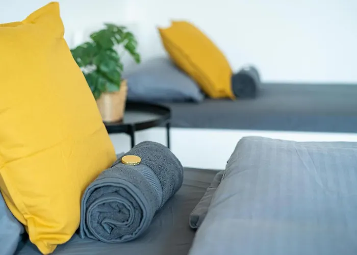 公寓 Fullhouse - - L10 *