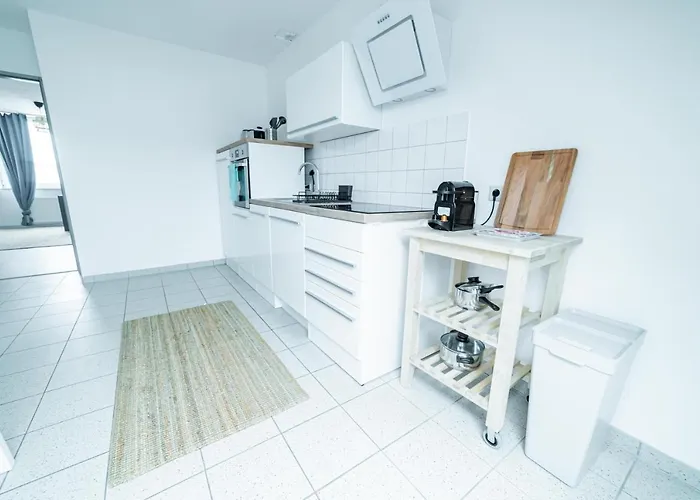 Fullhouse - - L10 Apartman Magdeburg