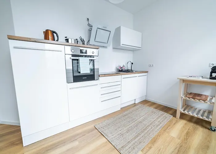 Fullhouse - - L10 Apartman *