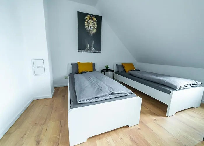 Fullhouse - - L10 Apartman *